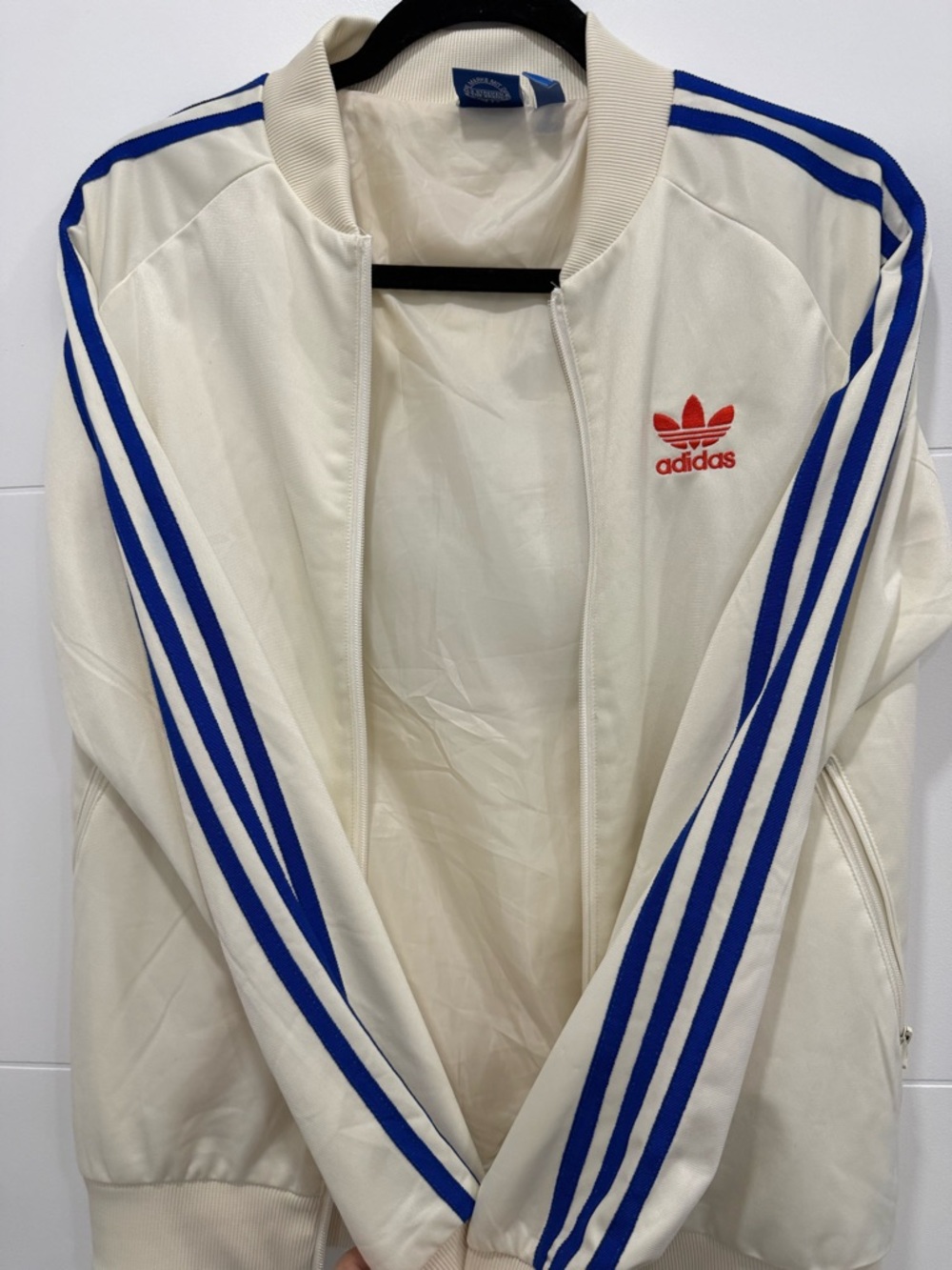 adidas Cream Jacket with Blue Logo Tags - Picture 6 of 7